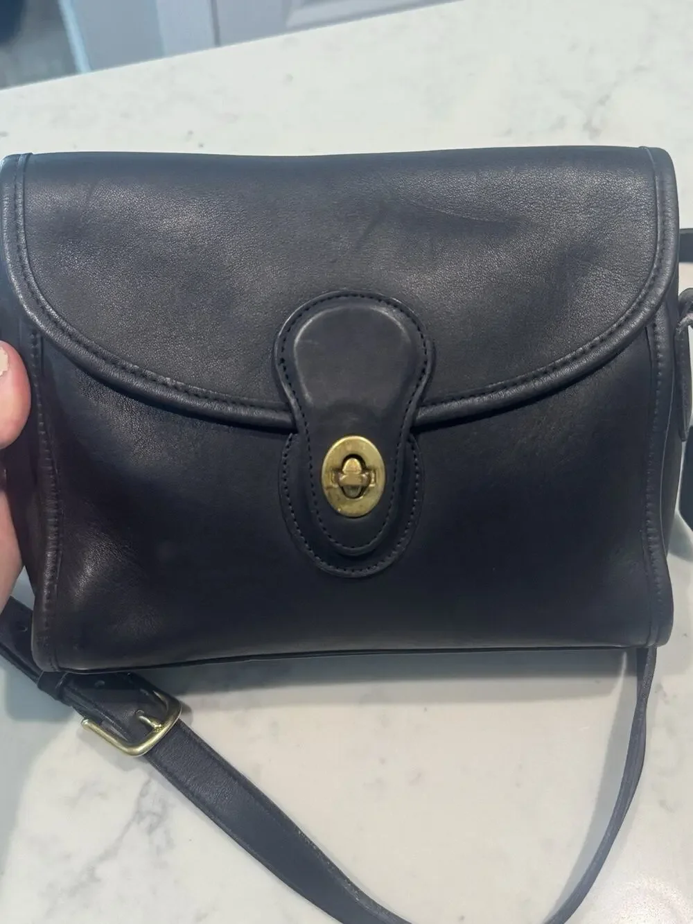 COACH Rare Vintage Devon Turnlock Crossbody Bag Original Unique Serial Black USA